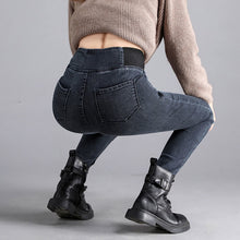Load image into Gallery viewer, Stretch Waist Basic Jeans