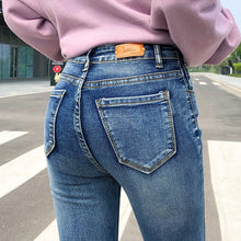 Load image into Gallery viewer, Stretch High Waist Classic Retro Jeans