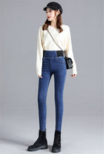 Load image into Gallery viewer, Stretch Waist Basic Jeans