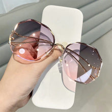 Load image into Gallery viewer, Fashion Tea Gradient Sunglasses