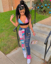 Load image into Gallery viewer, Bandana Print Jeans