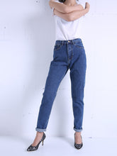Load image into Gallery viewer, Mom Jeans
