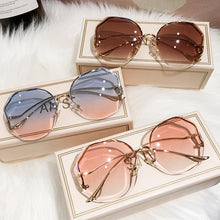 Load image into Gallery viewer, Fashion Tea Gradient Sunglasses